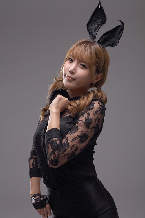 无码人妻丰满熟妇BBB.