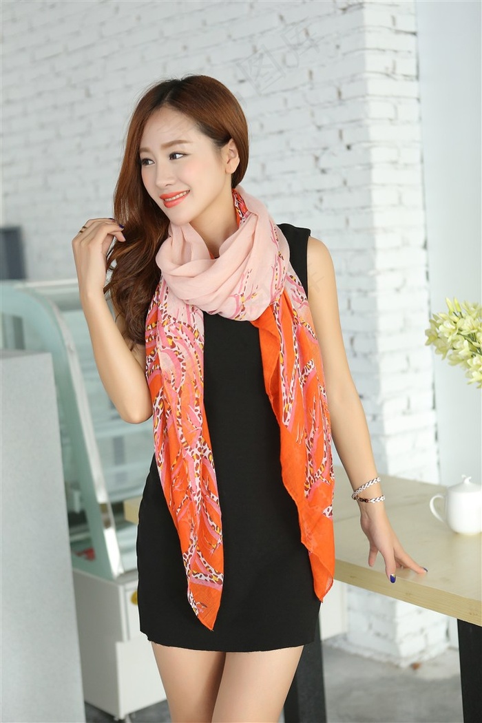 小萝莉的猴神大叔迅雷下载